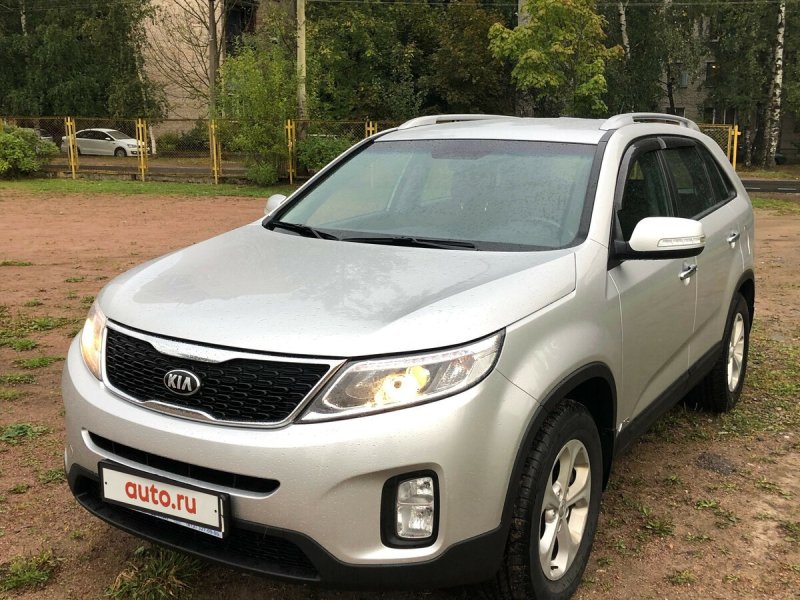 Kia Sorento II серебристый