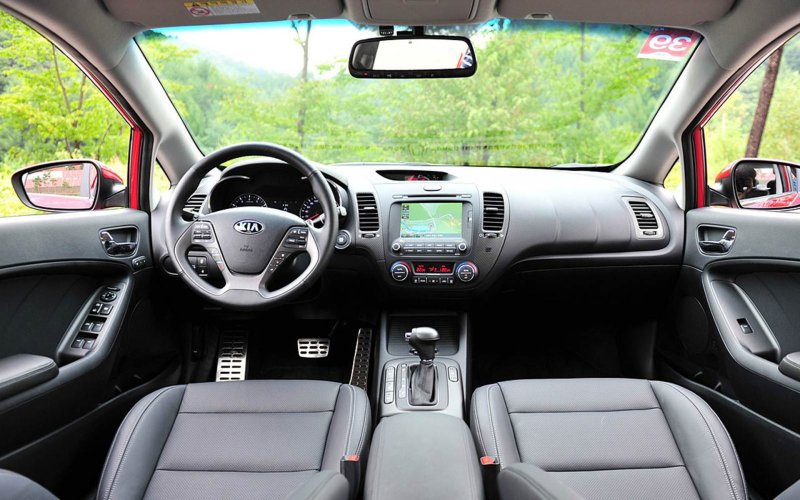 Kia Cerato 2014 салон