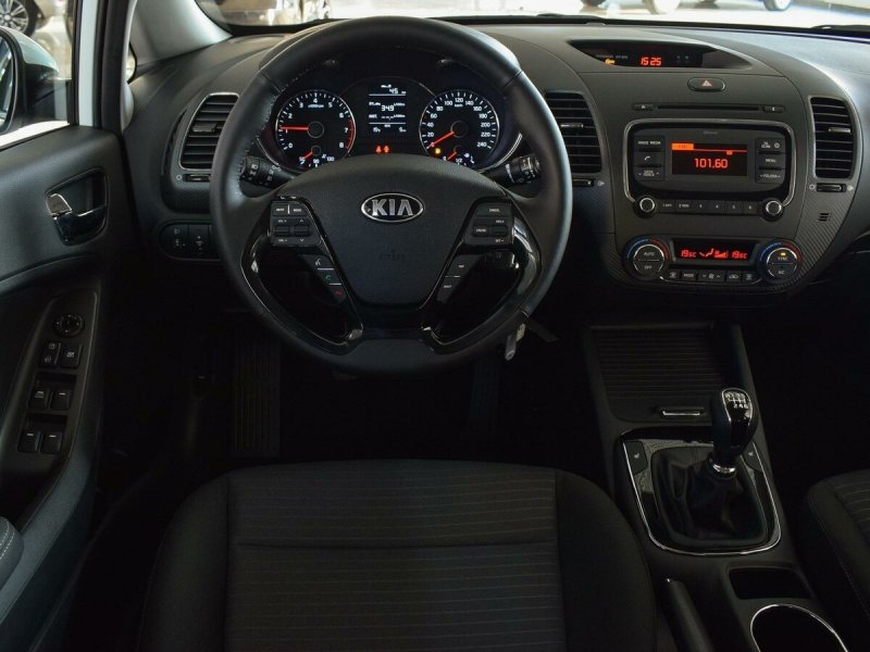 Kia Cerato Interior