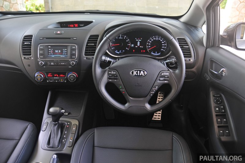 Kia Cerato 2017 салон