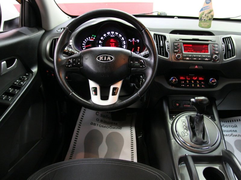 Салон Kia Sportage 2012 года