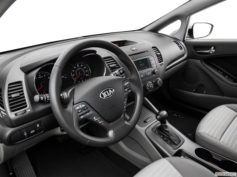 Kia Cerato 2013 салон