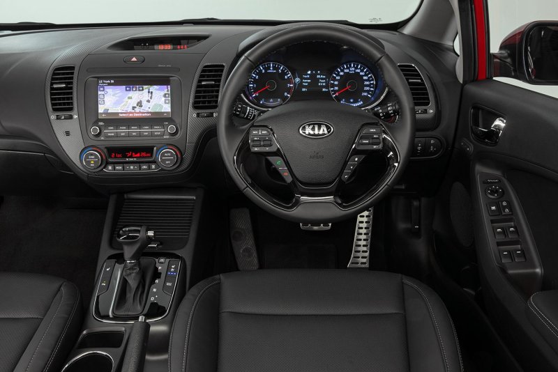 Kia Cerato 2014 Interior