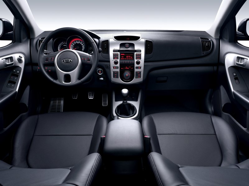Cerato Koup 2012 салон