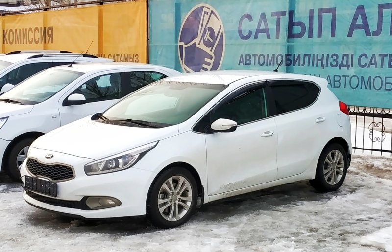 Киа СИД 208