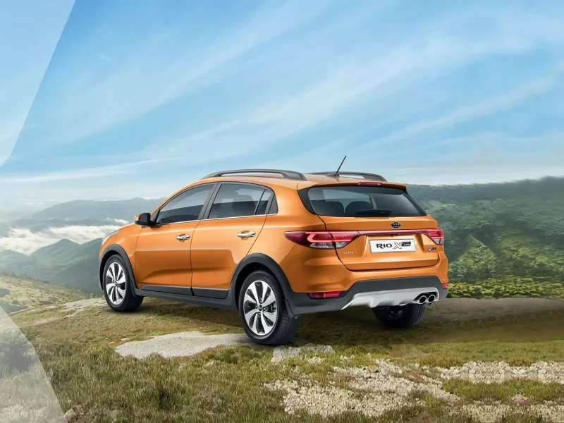 Красный Kia Rio x-line 2021