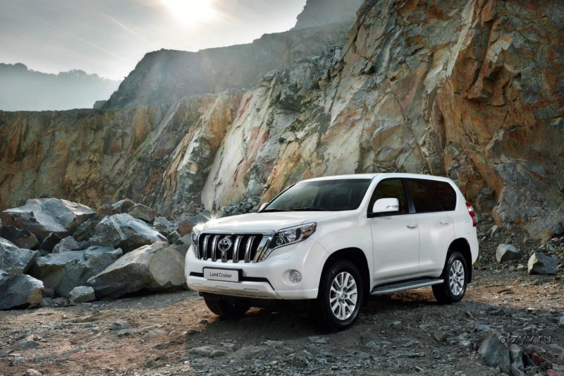 Toyota Land Cruiser Прадо 300