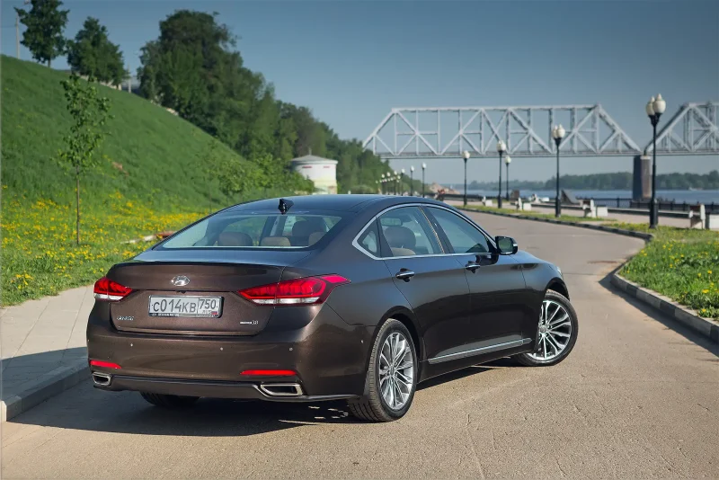 Kia Genesis
