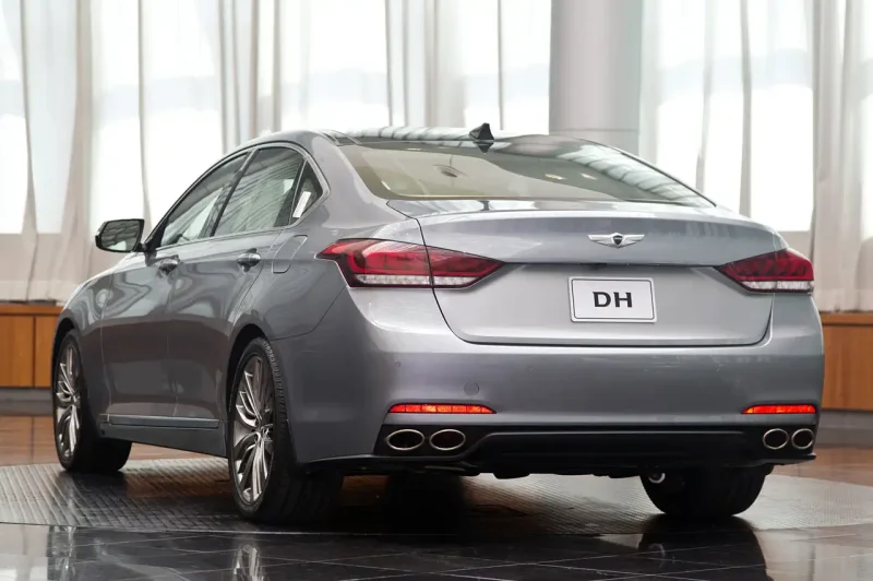 Kia Genesis 2013