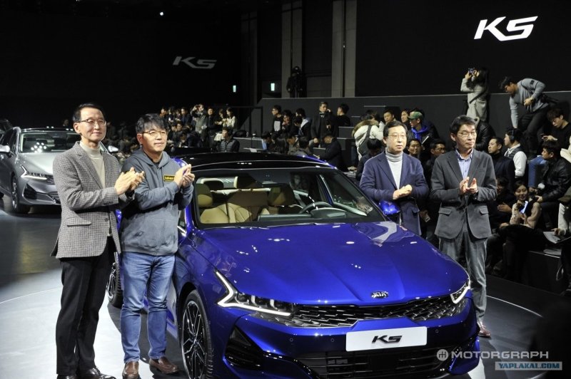 Kia k4