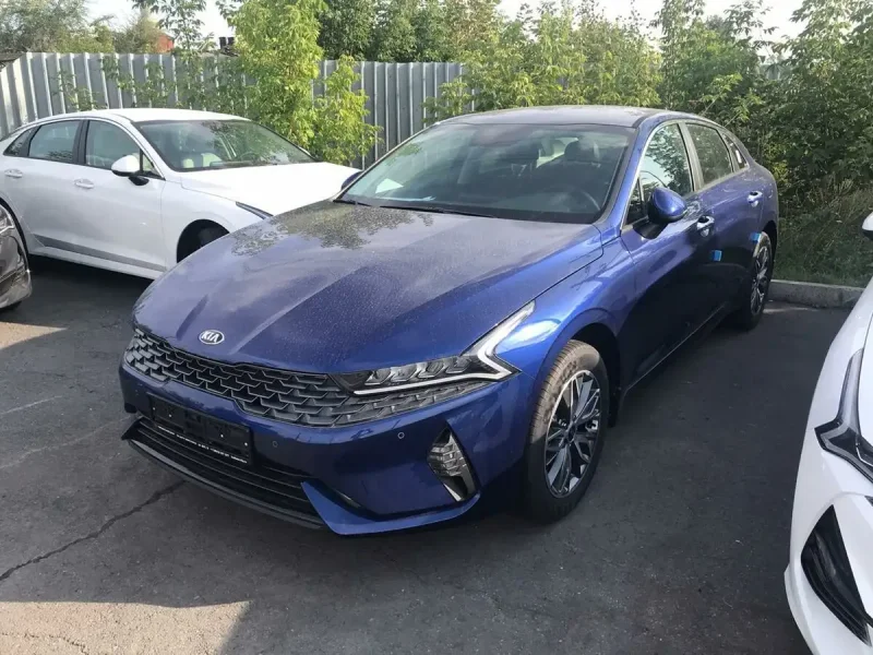 Kia k5 синяя