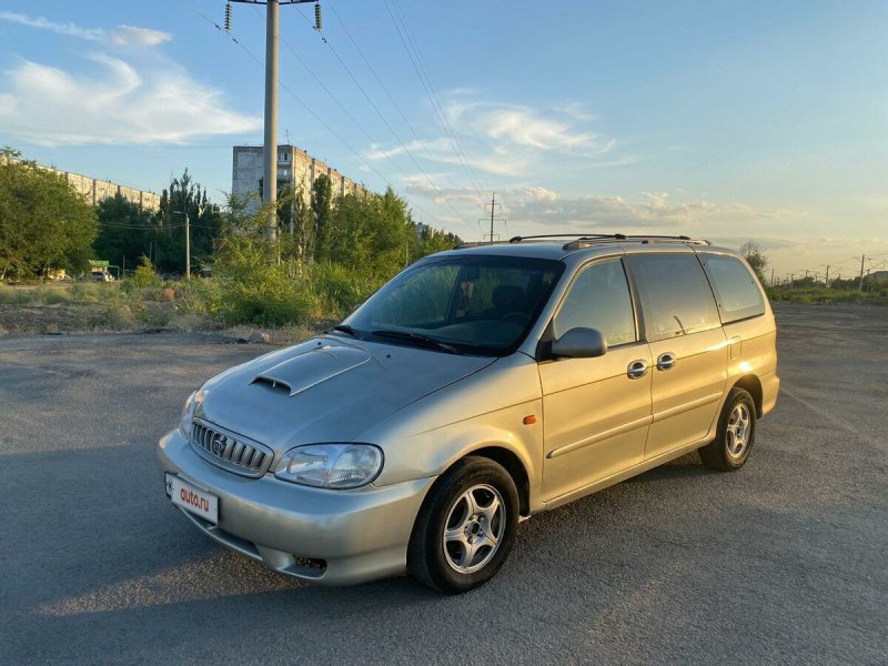 Kia Carnival, 2003 2.5 MT
