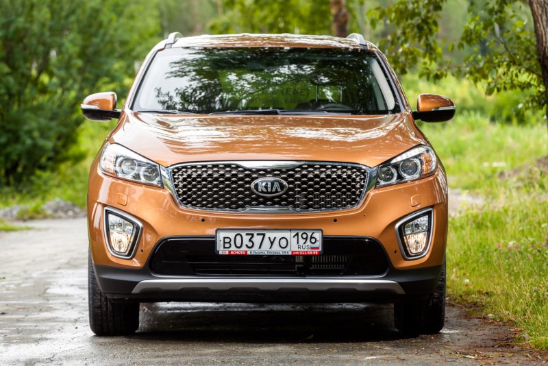 Бежевый салон Kia Sorento 2022