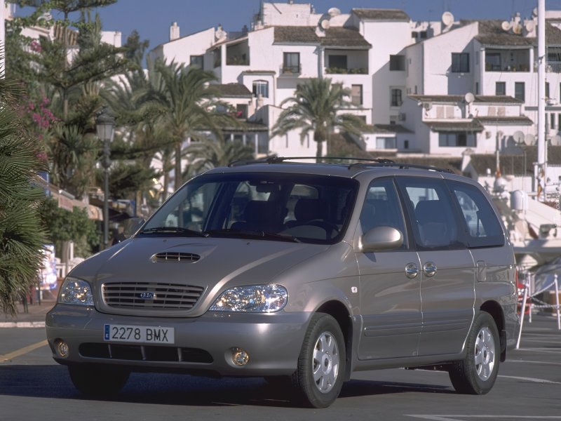 Киа минивэн Карнивал 2001
