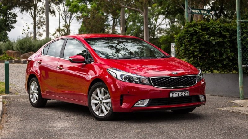 Kia Cerato 2015 красная