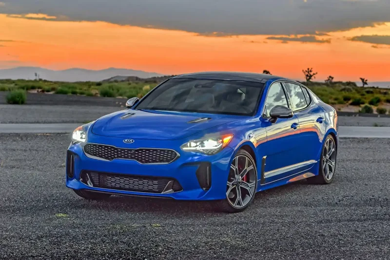Новая Kia Stinger