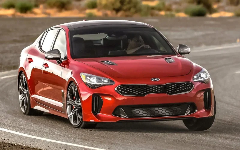 Спорткар Kia Stinger
