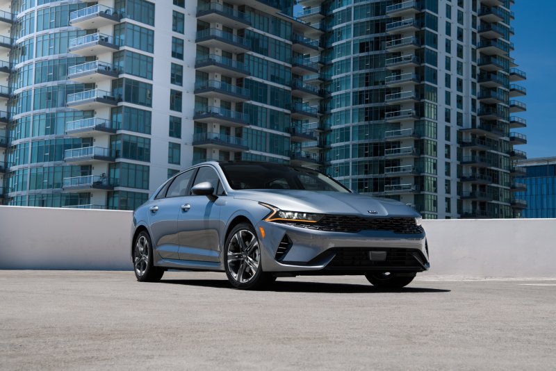 Kia k5 Black