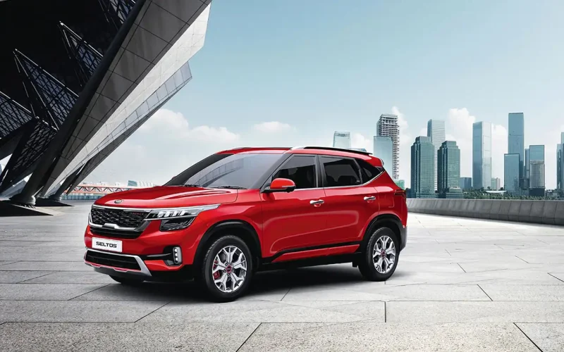 Kia Seltos красный