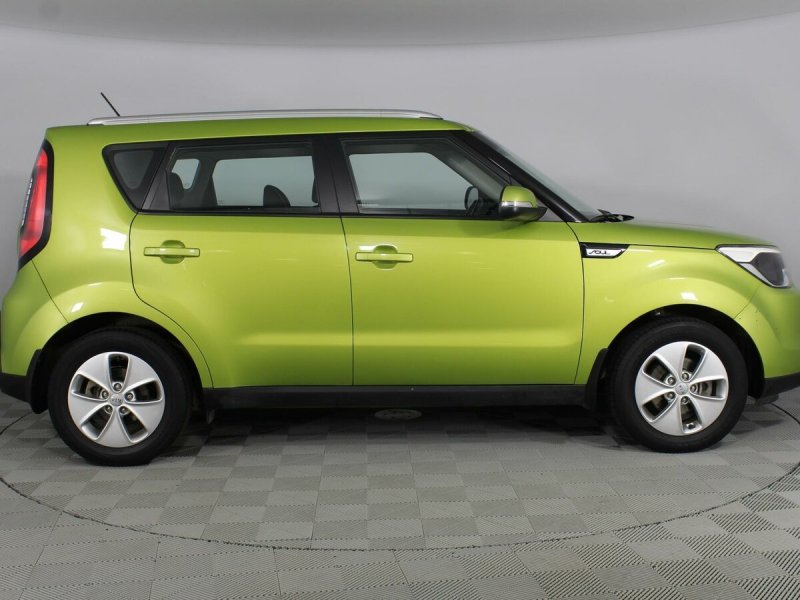 Kia Soul салатовый