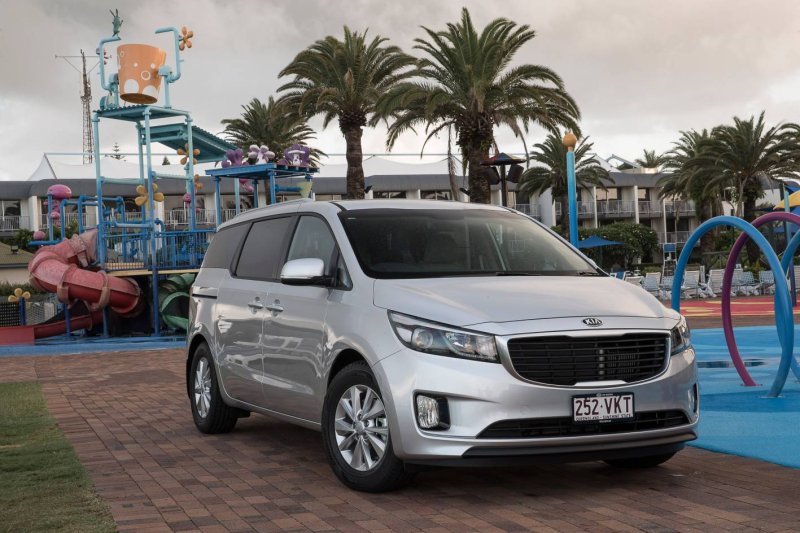 Kia Carnival 2015