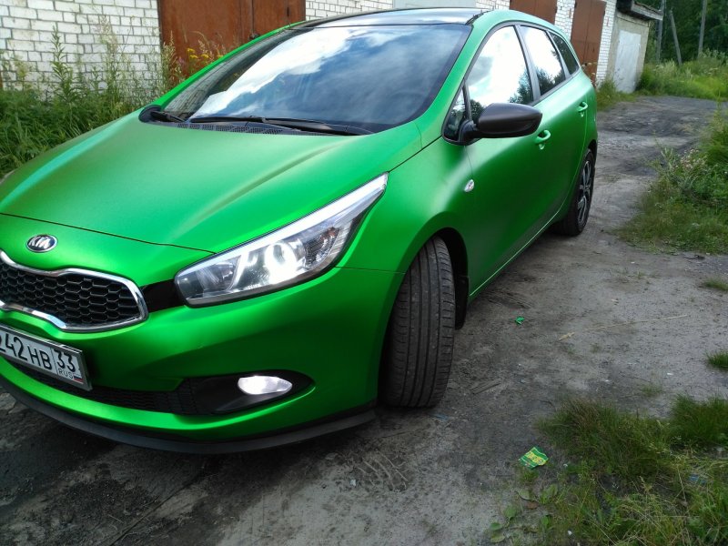 Зелёный Kia Pro Ceed