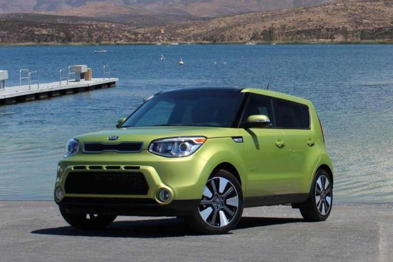 Kia Soul 2016 зелёный