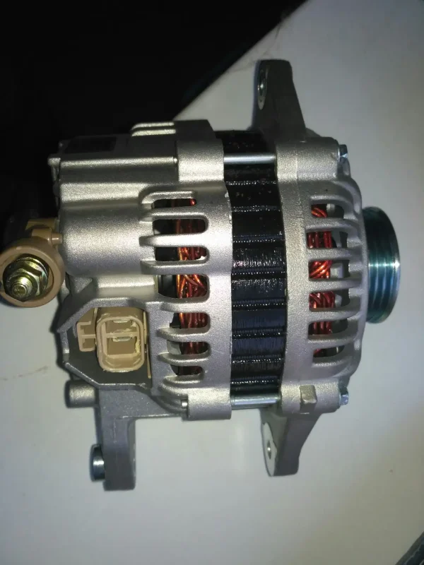 Генератор Nipparts j5110308
