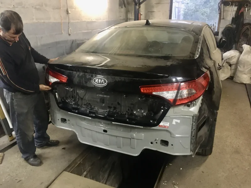 Kia Rio 2010 хэтчбек на подъемнике