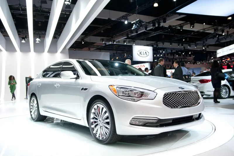 Kia Opirus 2019