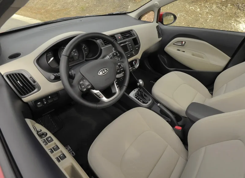 Киа Рио Interior 2013