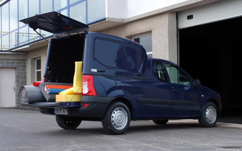 Renault Logan Pickup