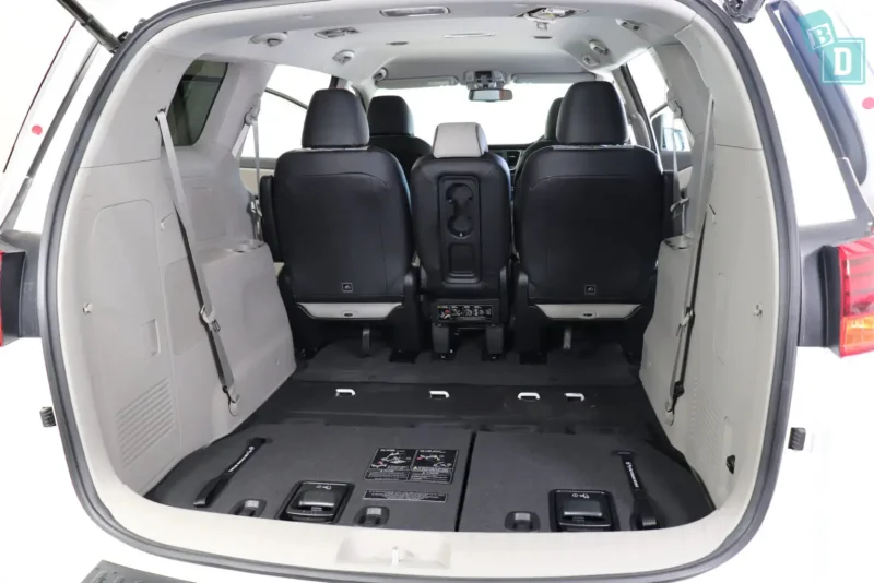 Kia Carnival 2021 багажник
