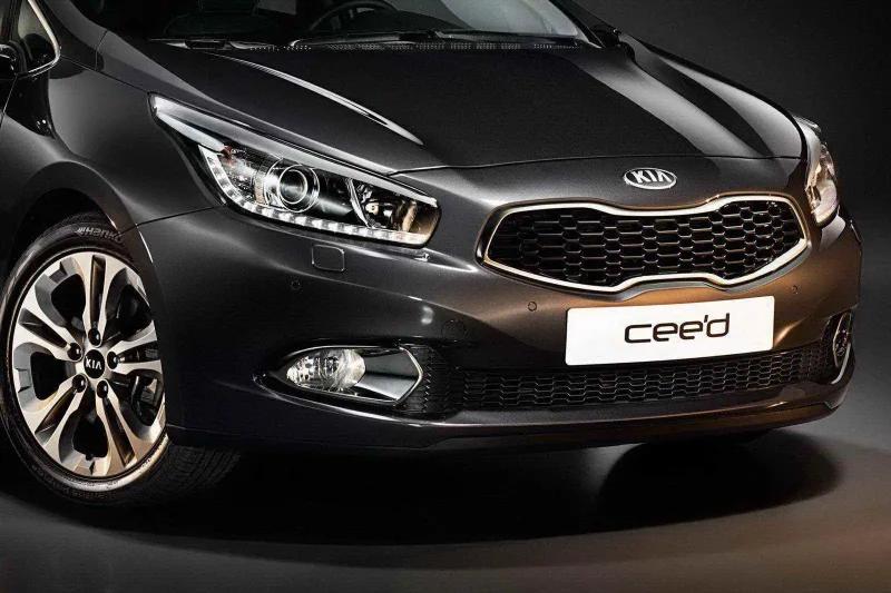 Kia JD cee'd 2013