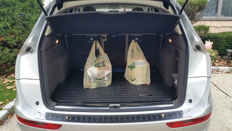 Обшивка багажника Kia k5