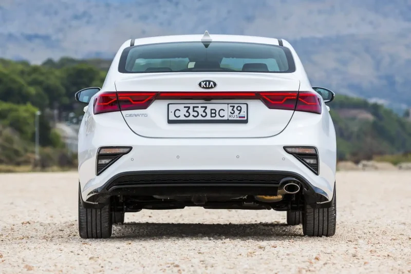 Kia Cerato 2020 сзади