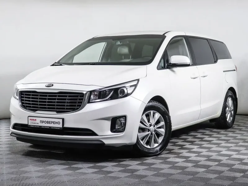 Kia Carnival 2022 White