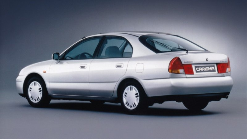Мицубиси Каризма 2003