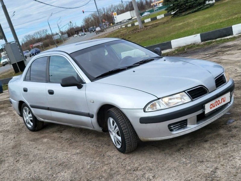 Мицубиси Каризма 2000
