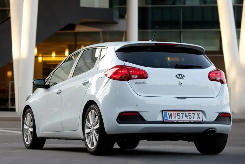 Kia Ceed 2012 White
