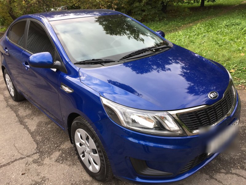 Kia Rio 2016 синяя