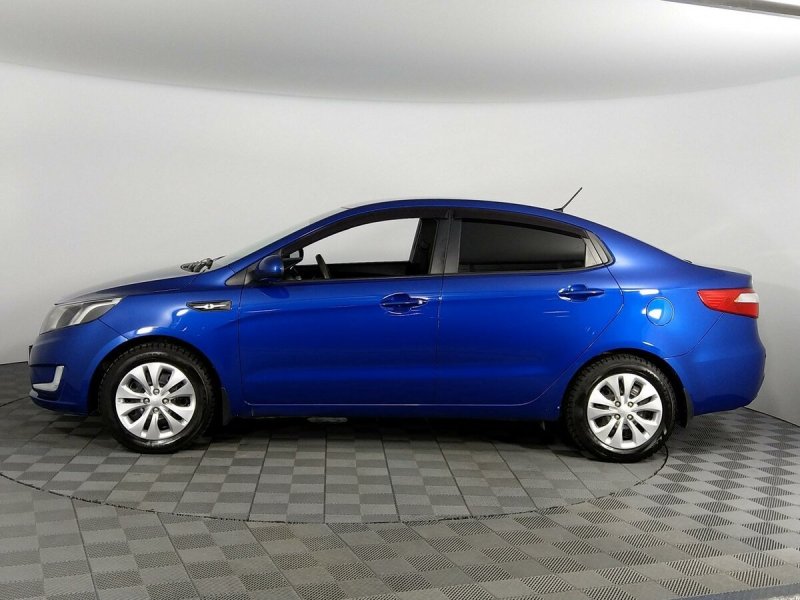 Kia Ceed 2022 синий