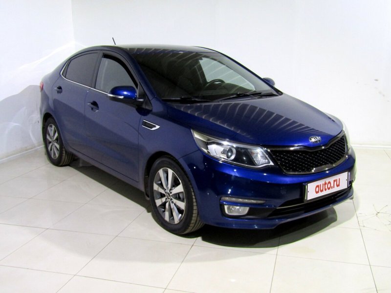 Kia Sportage синий