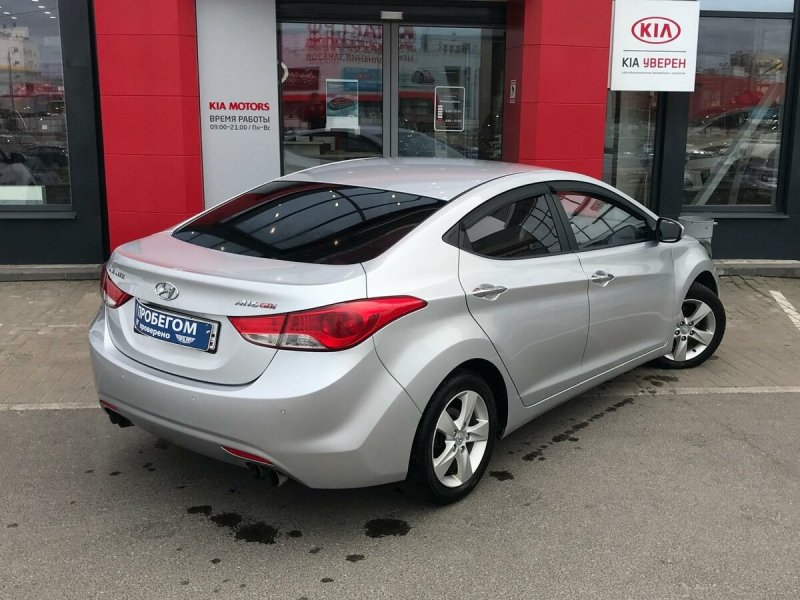 Hyundai Avante 2010