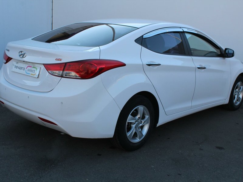 Hyundai Elantra 2011