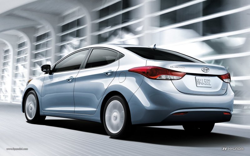 Hyundai Elantra 2012 ы