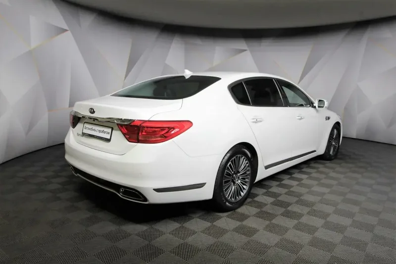 Kia Quoris 2015