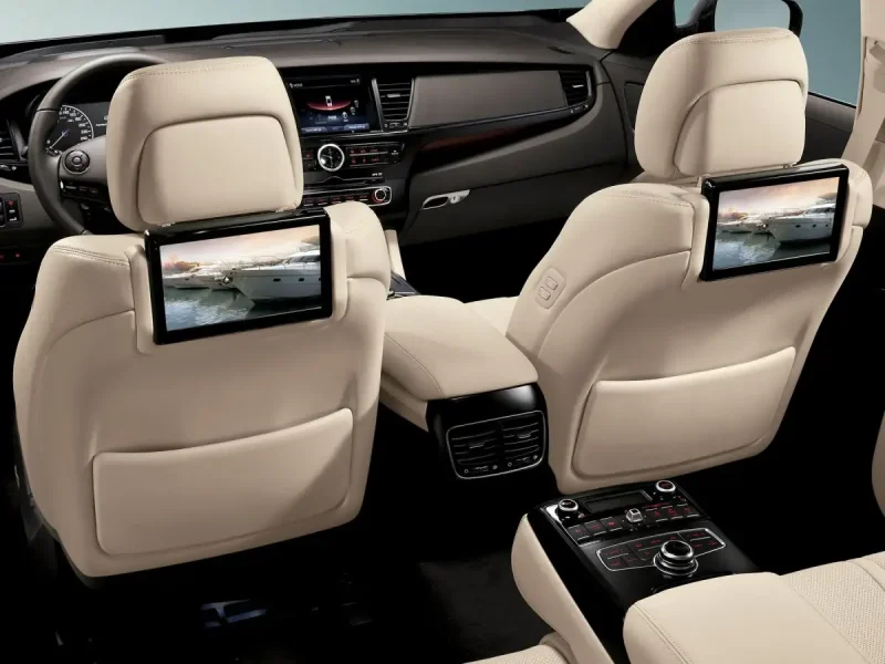 Kia Quoris 2013 Interior