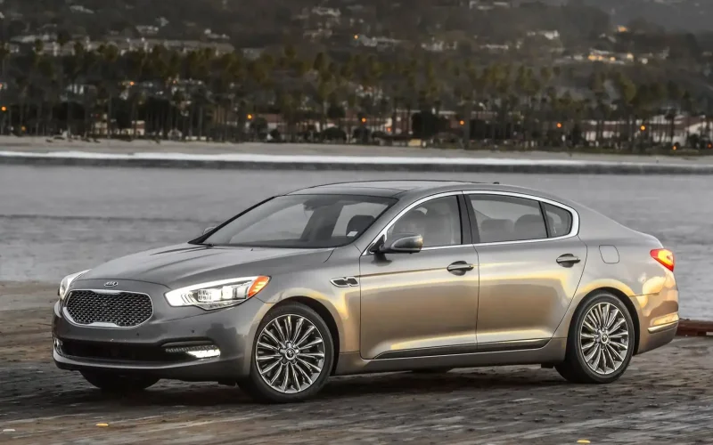 Kia k900 v8