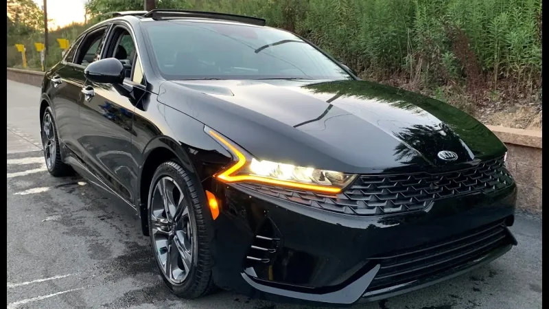 Kia k5 черная